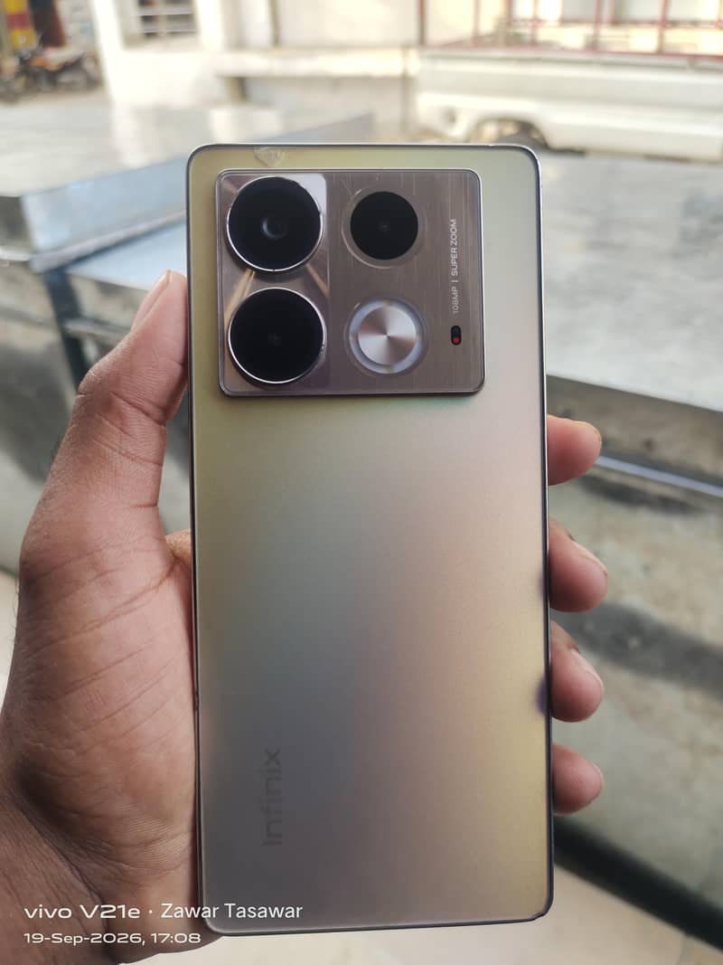 Infinix Note 40 0