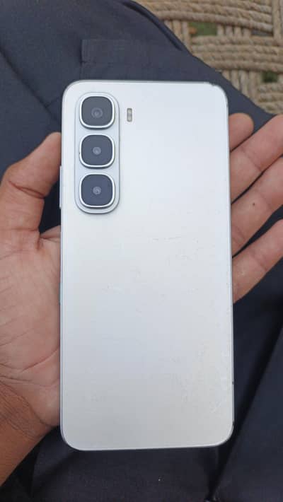 Infinix Hot 60i