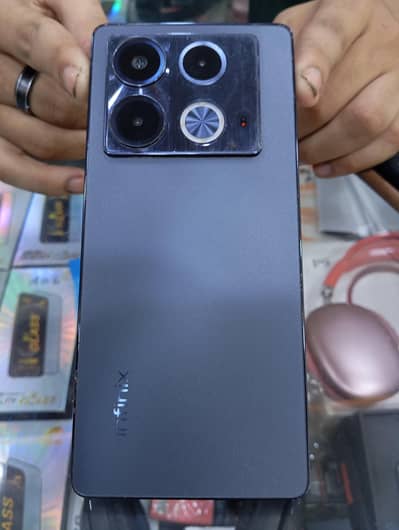 Infinix Note 40