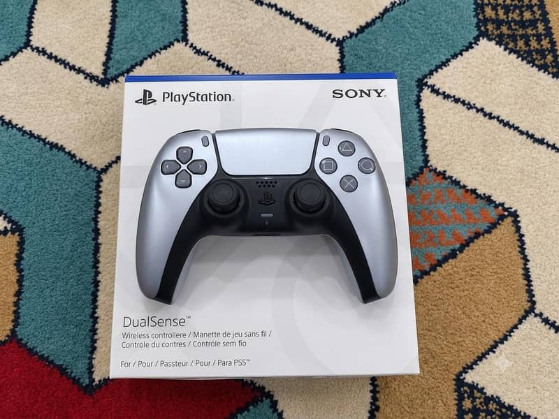 PS5 dual less controller 1
