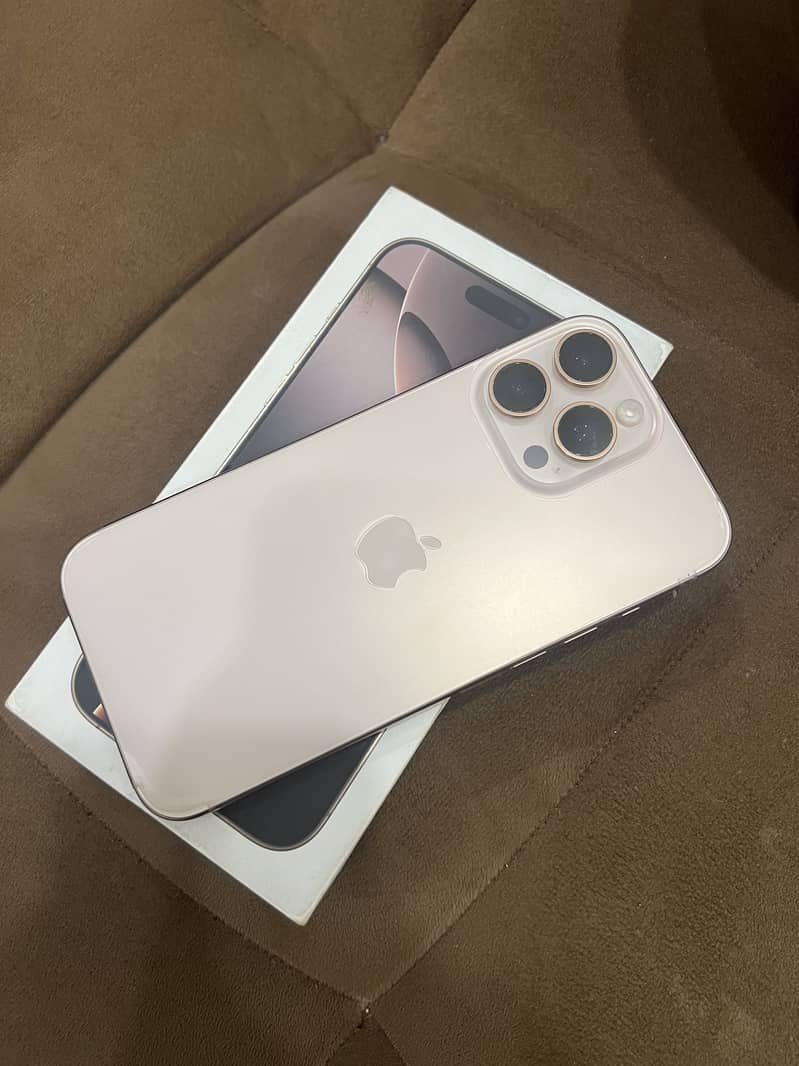 iPhone 16 Pro Max 0