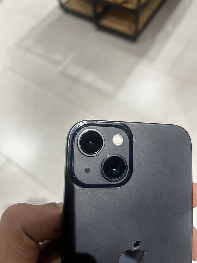 Apple iPhone 13 3