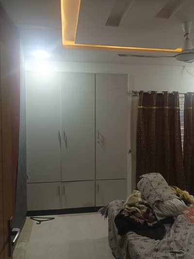 G-11)4 PHA D-Type Room For Rent Only Male