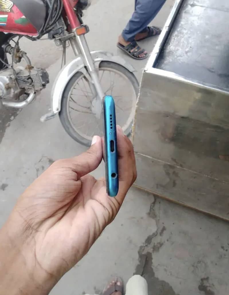 Xiaomi Redmi Note 9S 5