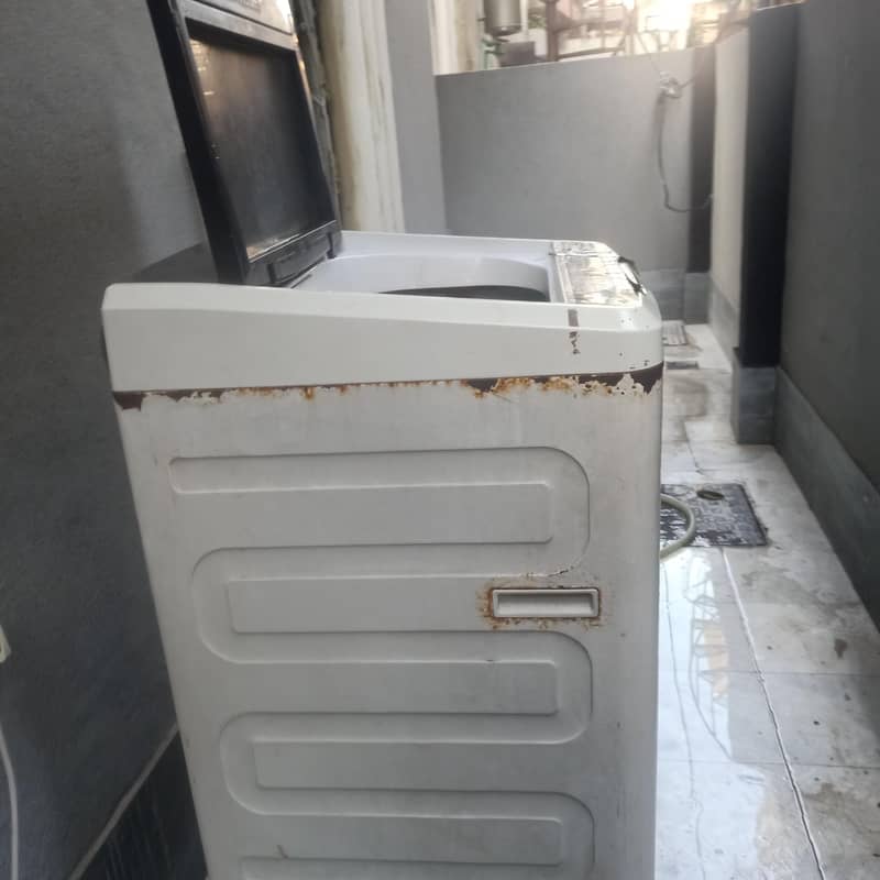 Dawlance fully automatic washing machine 0