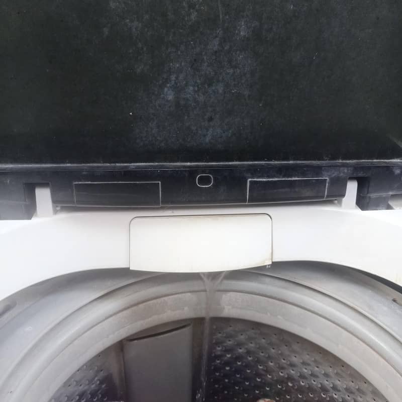 Dawlance fully automatic washing machine 3