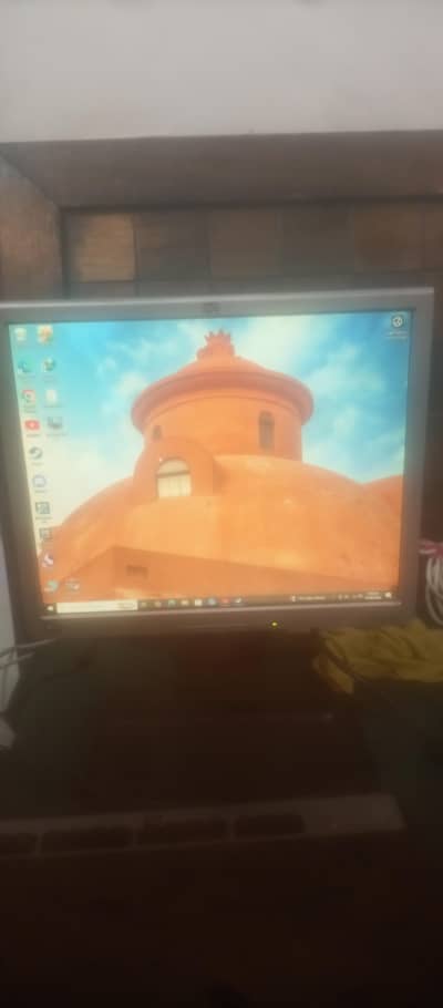 14 inch monitor