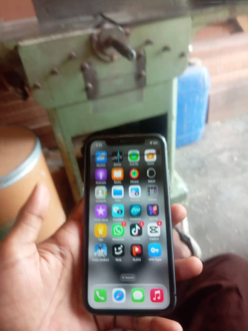 Apple iPhone 11 2