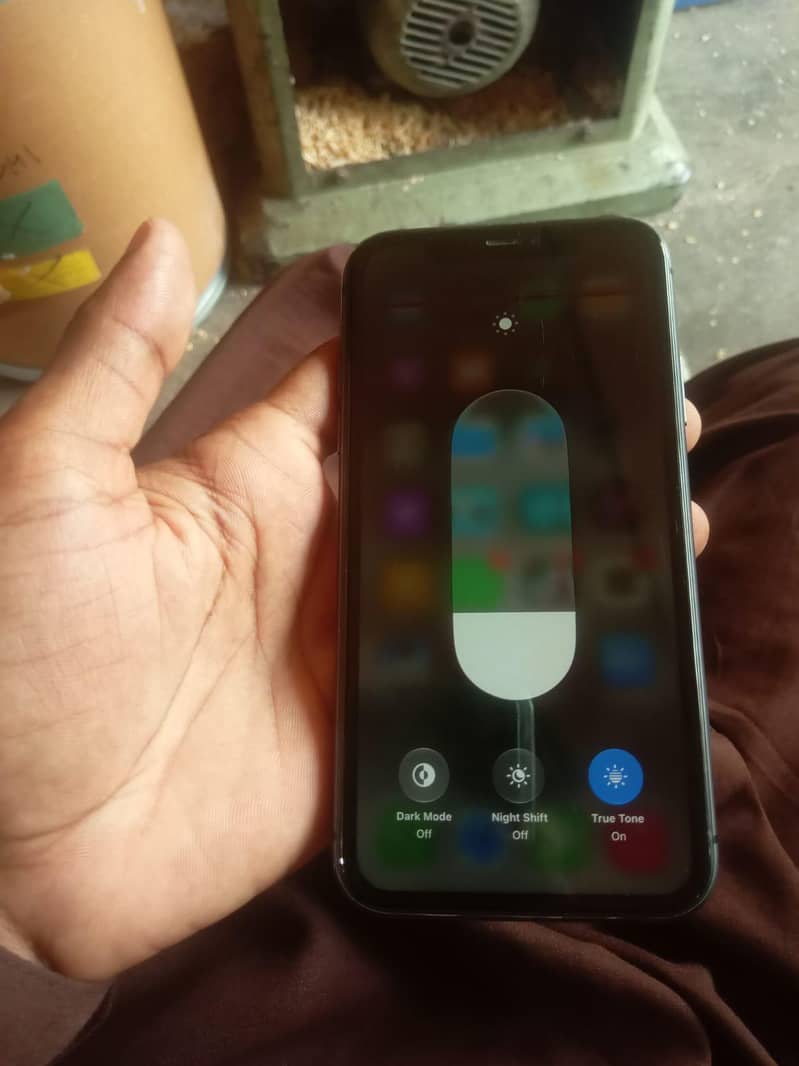 Apple iPhone 11 3