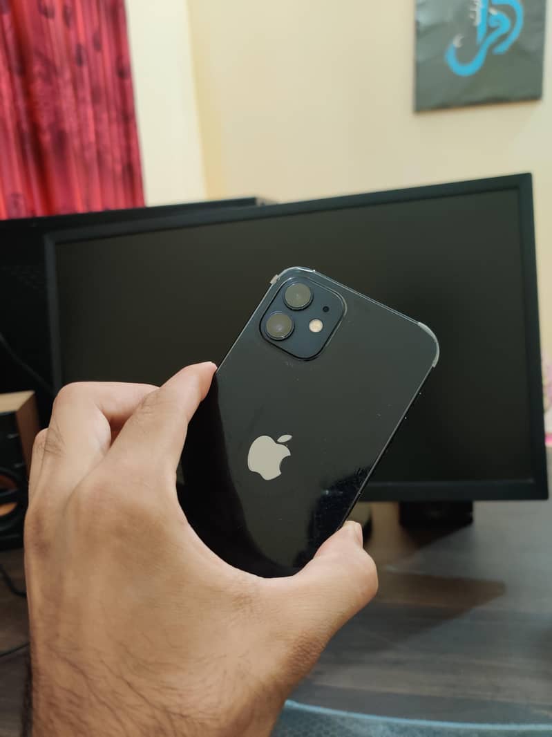 Apple iPhone 12 3