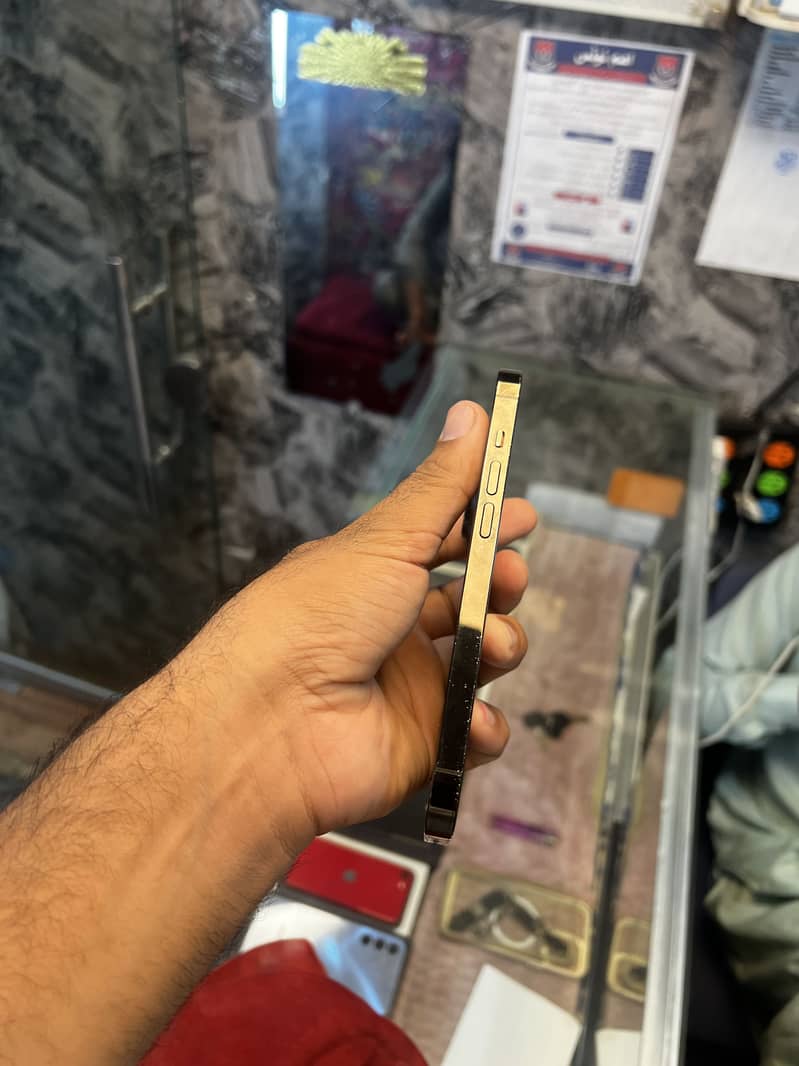 Apple iPhone 14 Pro 7