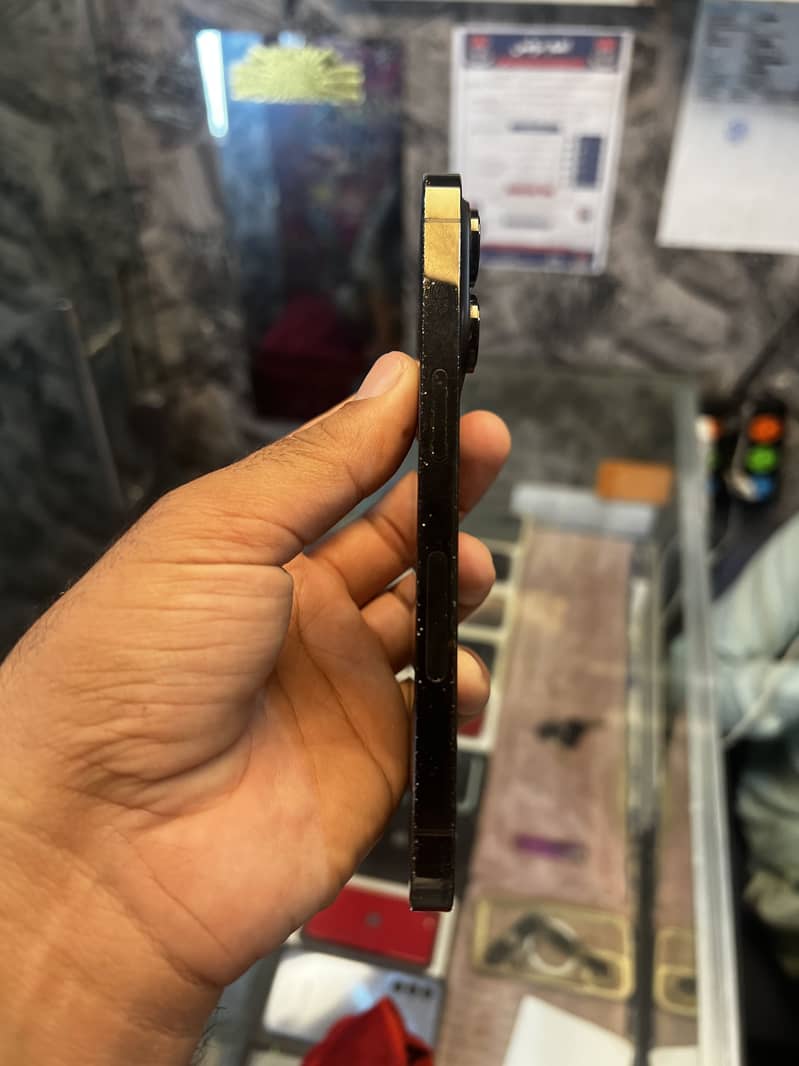 Apple iPhone 14 Pro 8