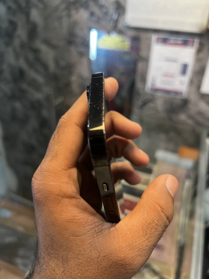 Apple iPhone 14 Pro 10