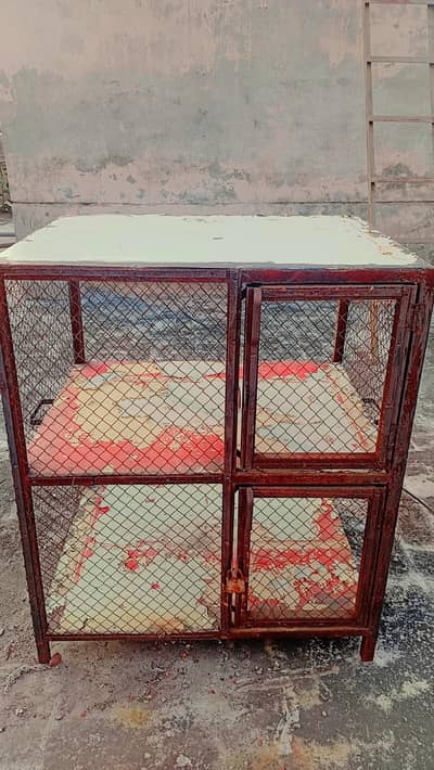 Large metal chicken/poultry cage
