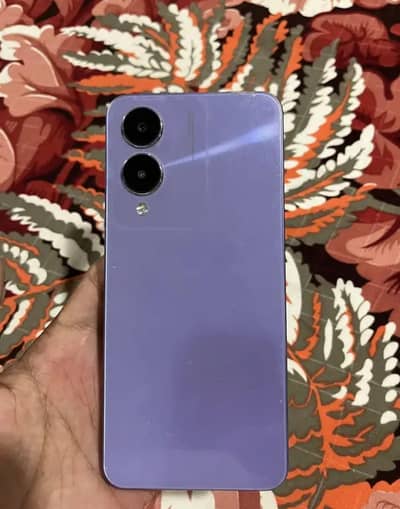 Vivo Y17s with box