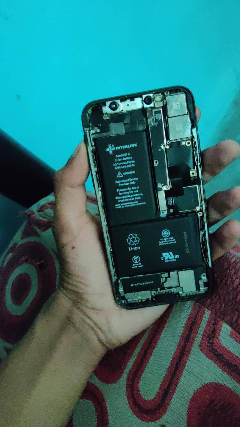 Apple iPhone X 4