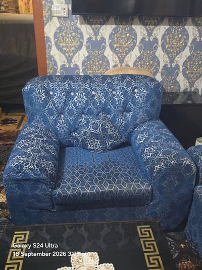 sofa set 3 pices and dewan separate sale sialkot