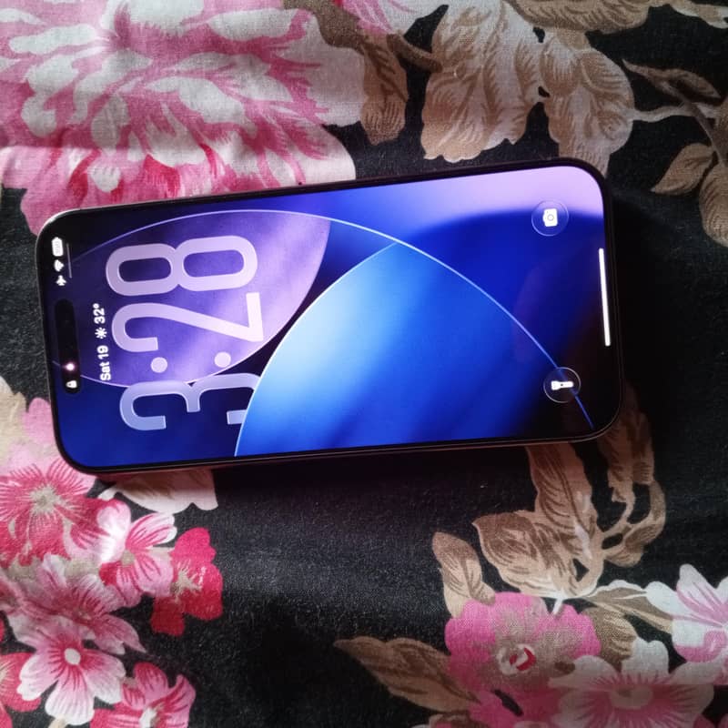 Apple iPhone 16 Pro Max 7