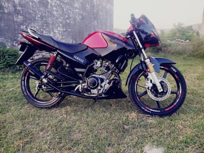 YBR 125 - 2021 - Red - First Owner