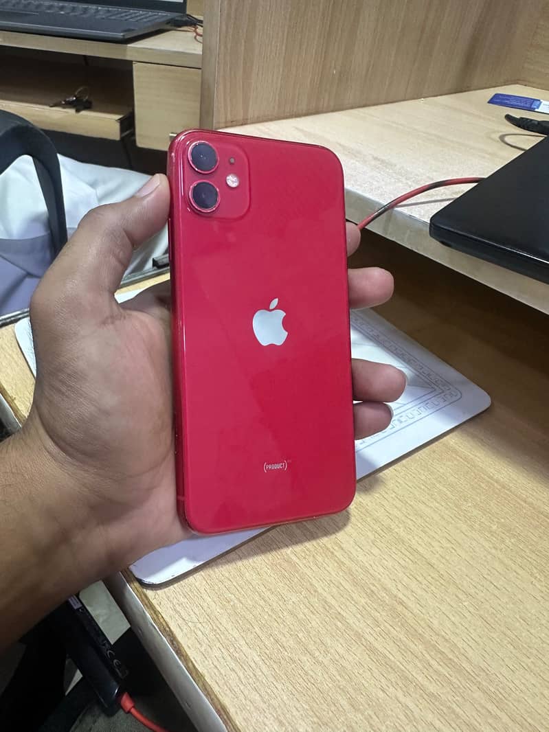 Apple iPhone 11 4