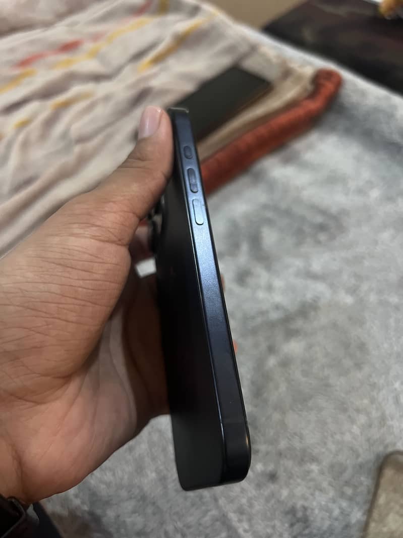 Apple iPhone 15 Pro 5