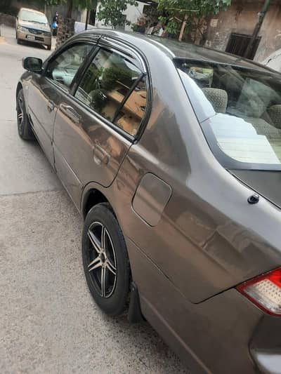 Honda Civic EXi 2005
