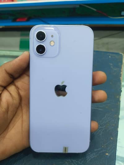 Apple iPhone 12