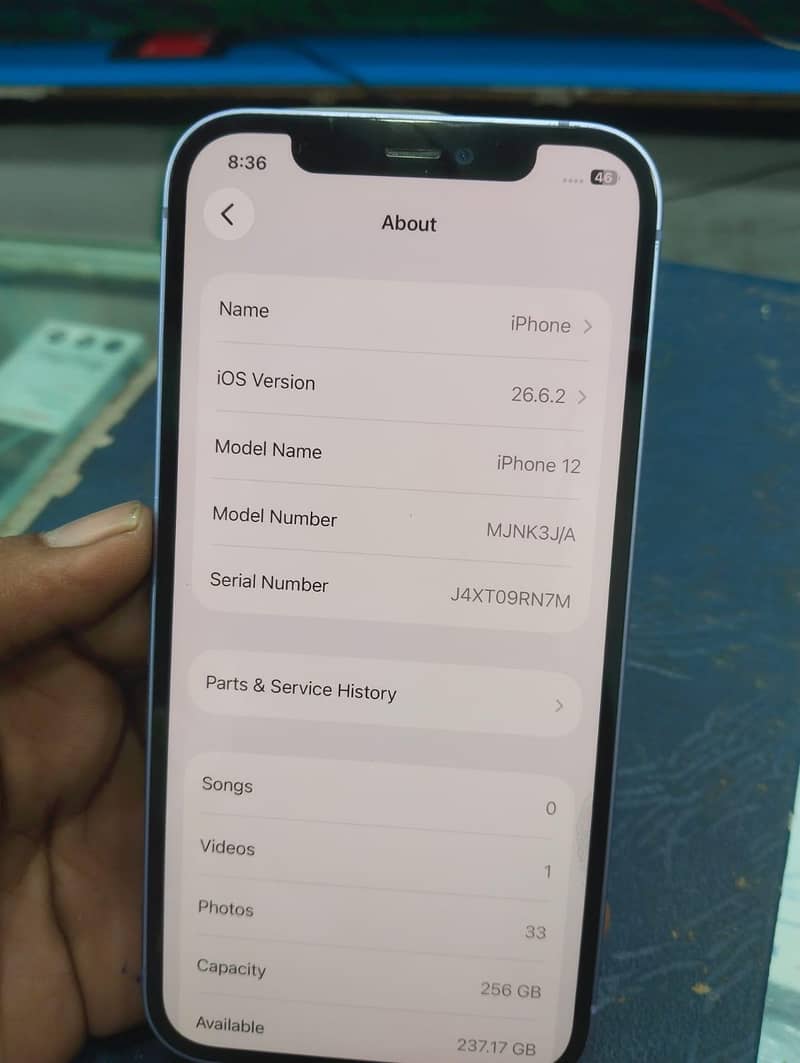 Apple iPhone 12 6