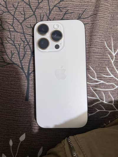 Apple iPhone 16 Pro