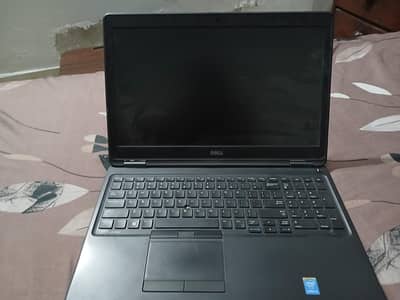 15 Inches laptop Dell
