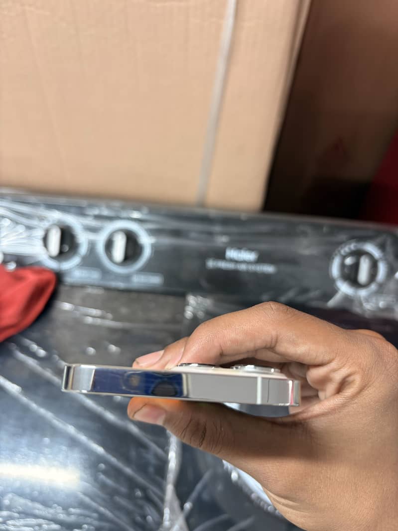 Apple iPhone 13 Pro 3