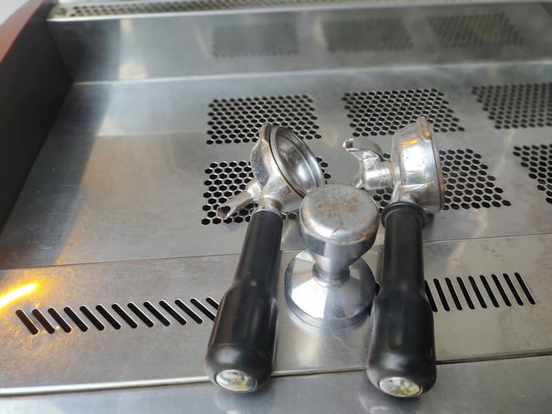 Coffee Machine + Grinder 4