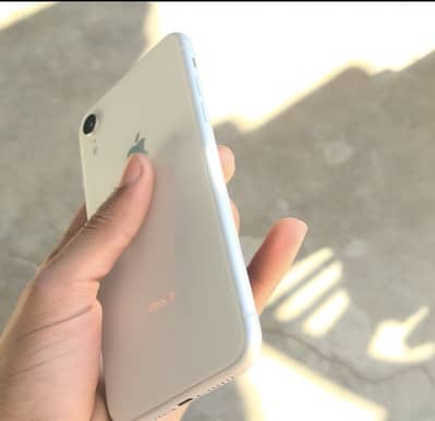 Apple iPhone XR