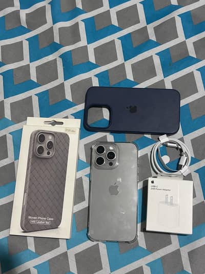 Selling iPhone 15 Pro Max Natural Titanium | 256 GB