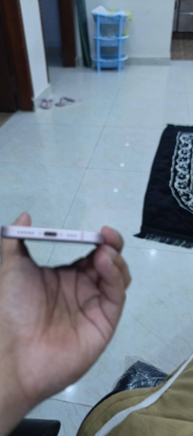Apple iPhone 15 4