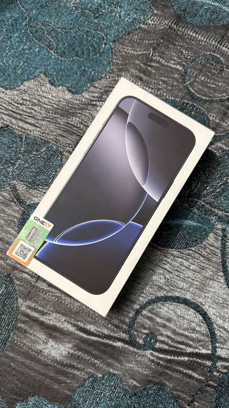 Apple iPhone 16 Pro Max 2