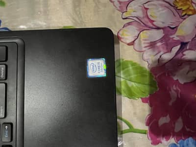 Dell latitude 5590