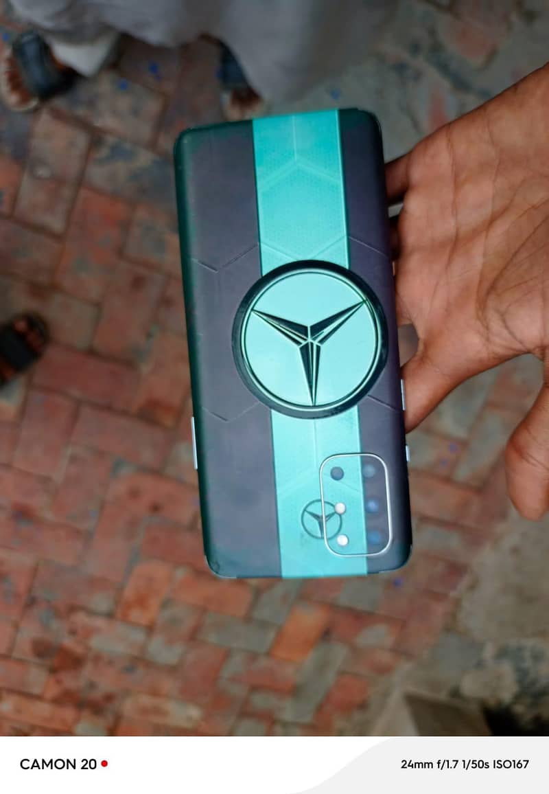 one plus 8T 1