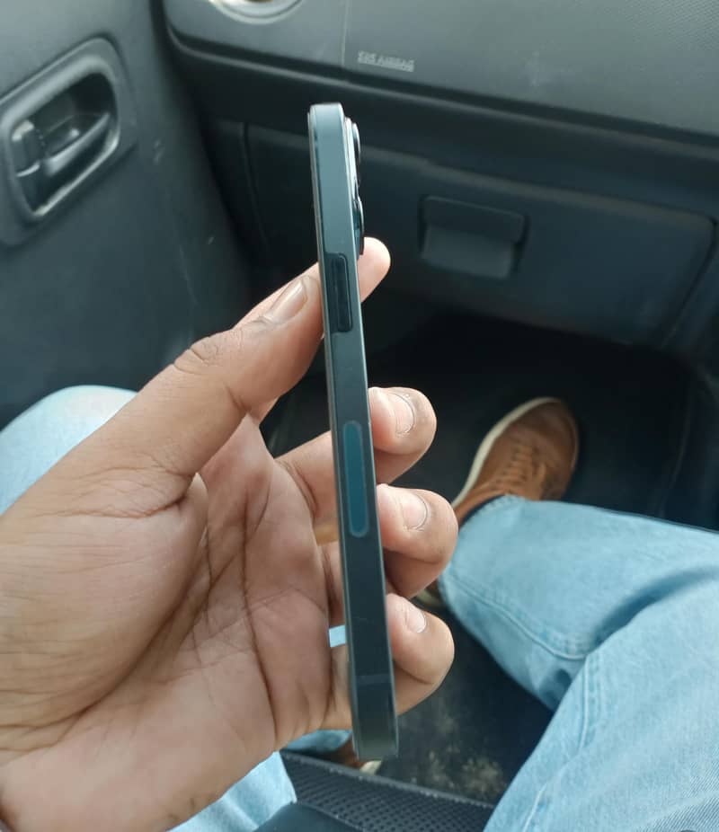 Apple iPhone 14 1