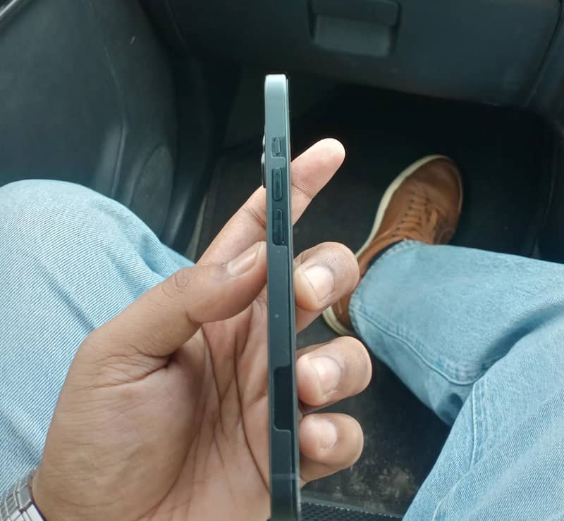 Apple iPhone 14 2