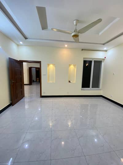 D-12/2 House Sized 10 Marla For Rent