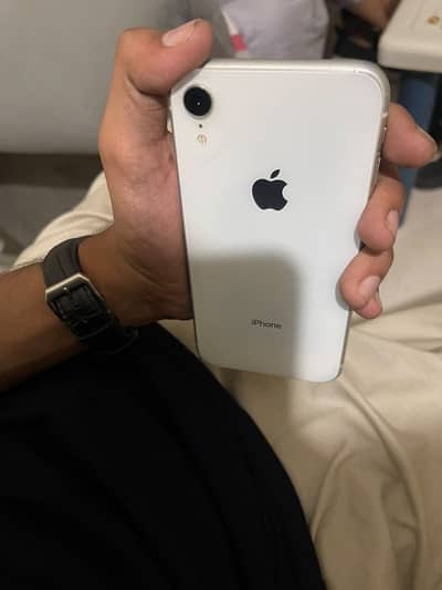 Apple iPhone XR