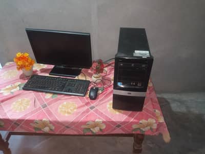 Computer for sell urgent sell only serious buyer contact with me