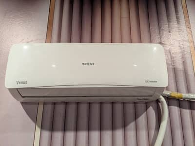 1 ton ac in very good condition