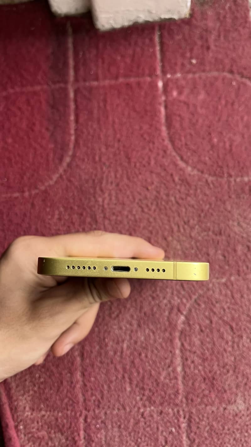 Apple iPhone 14 plus 3