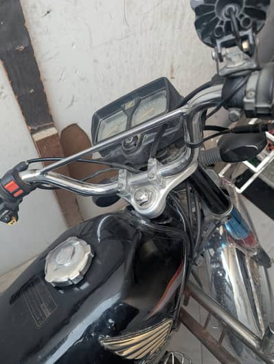 03087864143 125 2022 model for sale