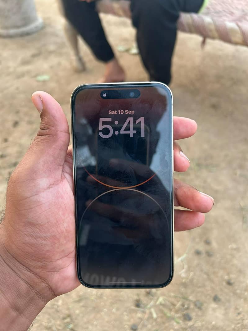 Apple iPhone 14 Pro 0