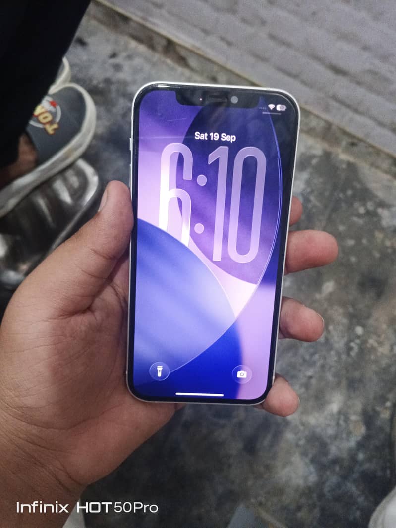 Apple iPhone 12 2