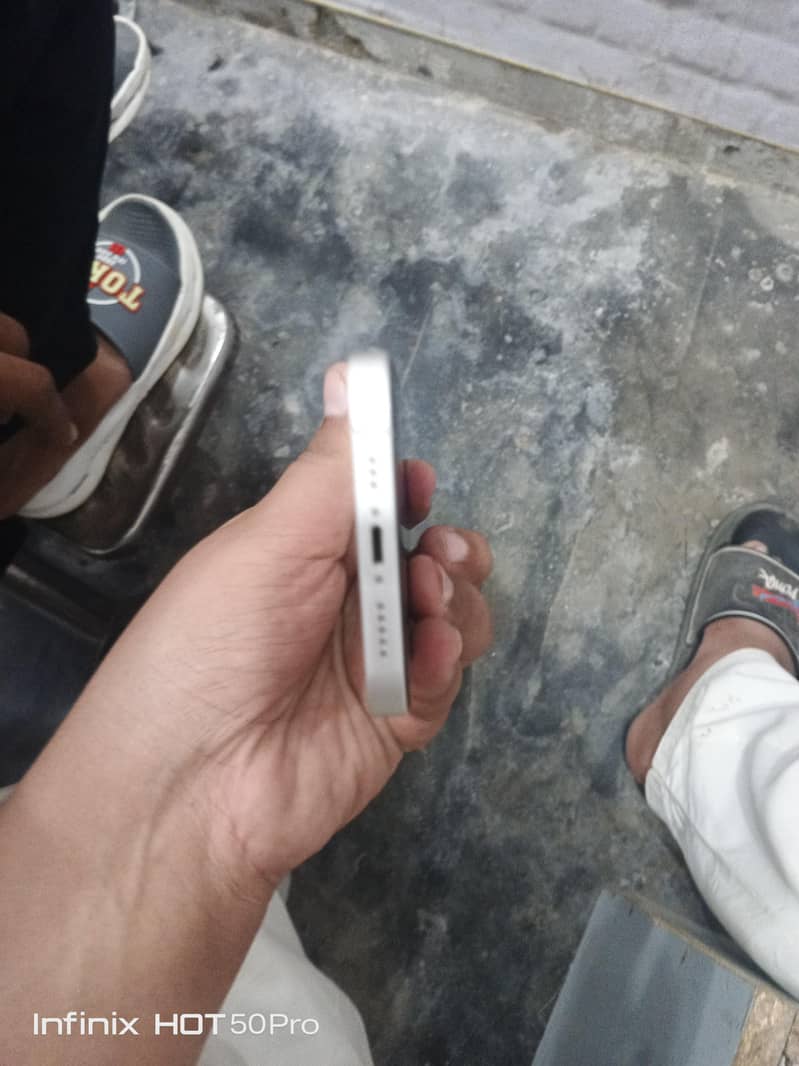 Apple iPhone 12 5