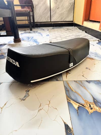 125 Honda point seat 1978 to 1986